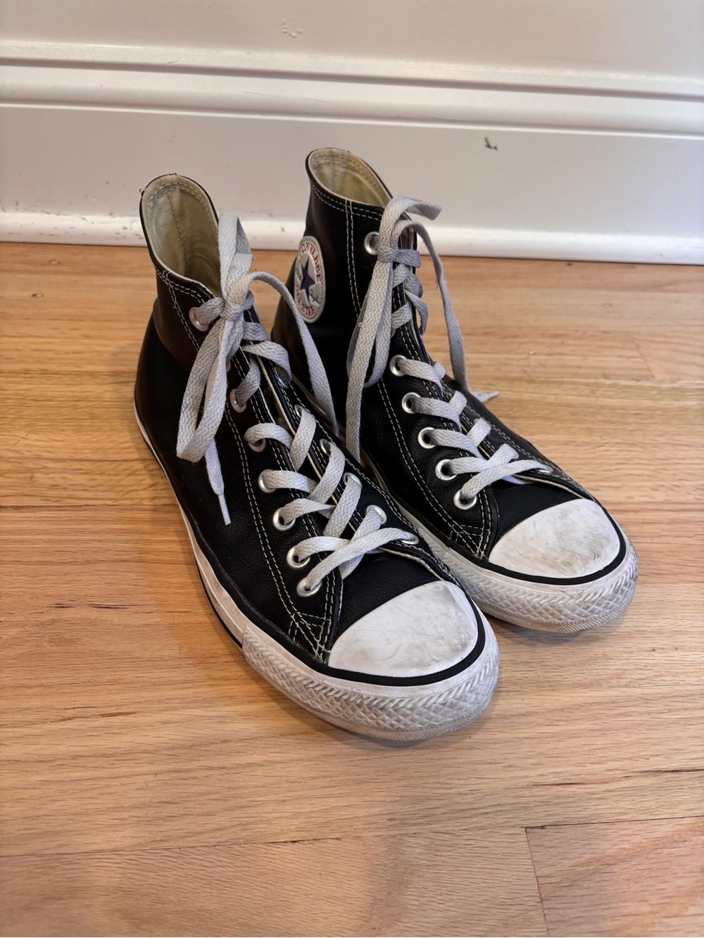 Converse Chuck Taylor All Star Leather High Tops in black size women's 9 - Picture 2 of 12